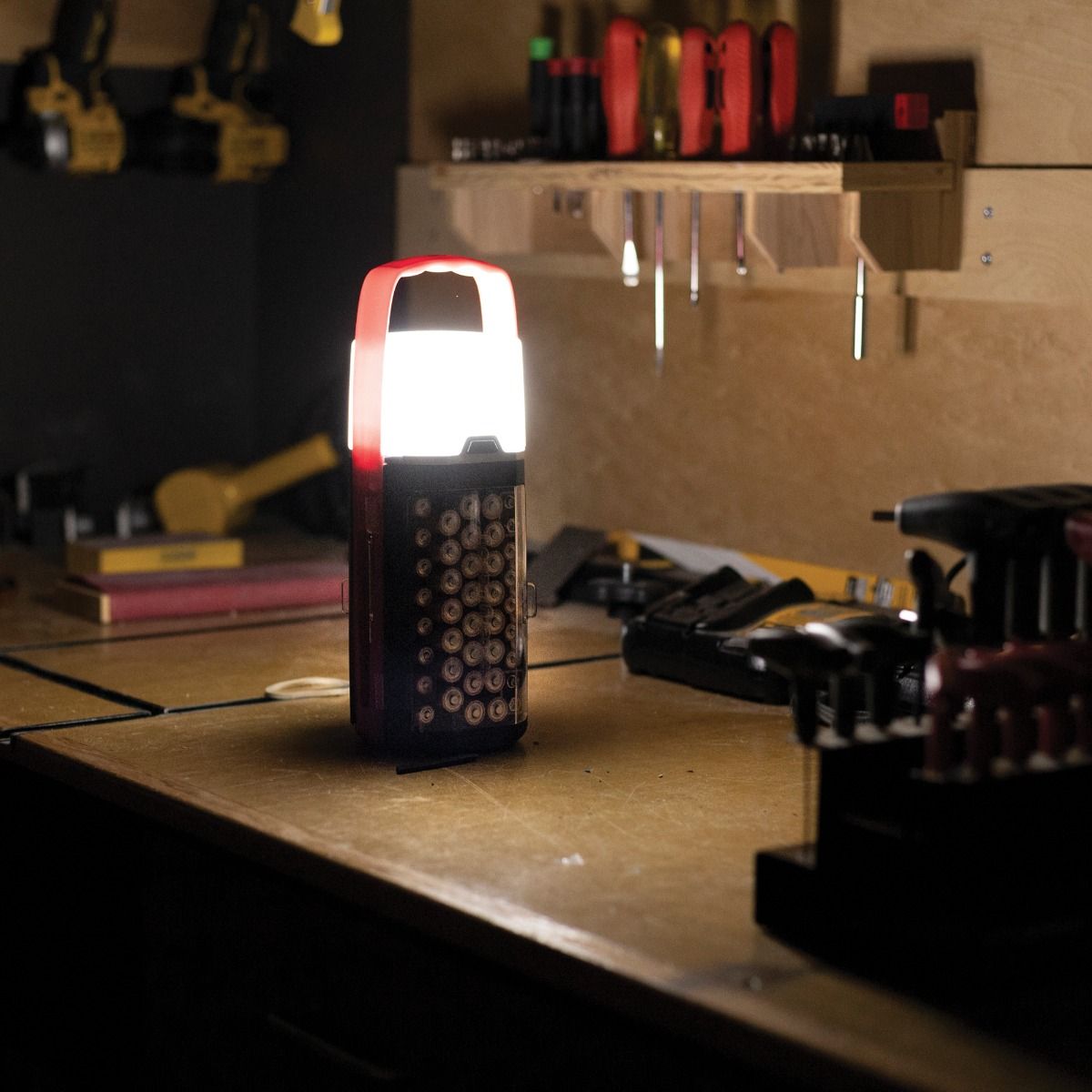 Battery Daddy - Lantern - Battery storage